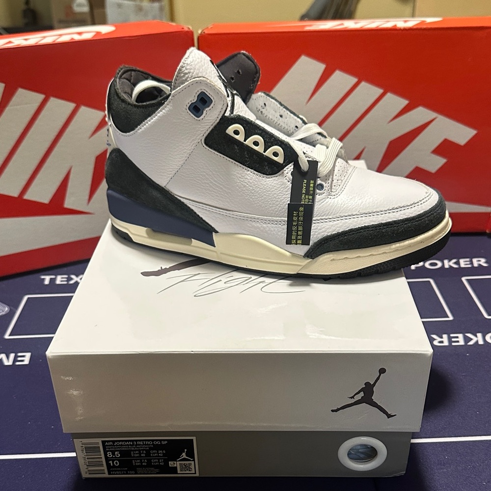 Nike Men's White and Black High-Top Sneakers
